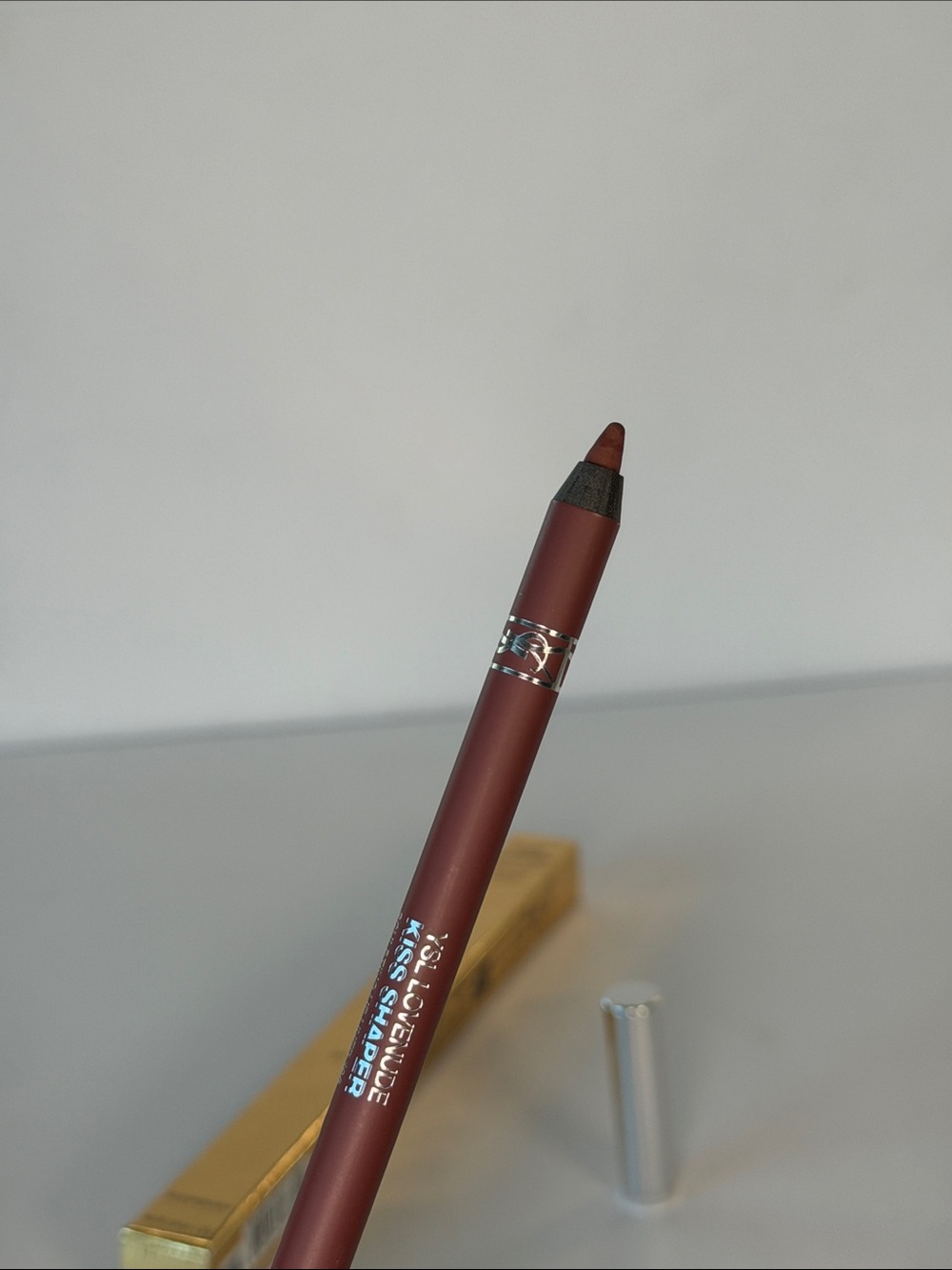 YSL LOVENUDE KISS SHAPER SCULPTING LIP LINER shade 106 NEW